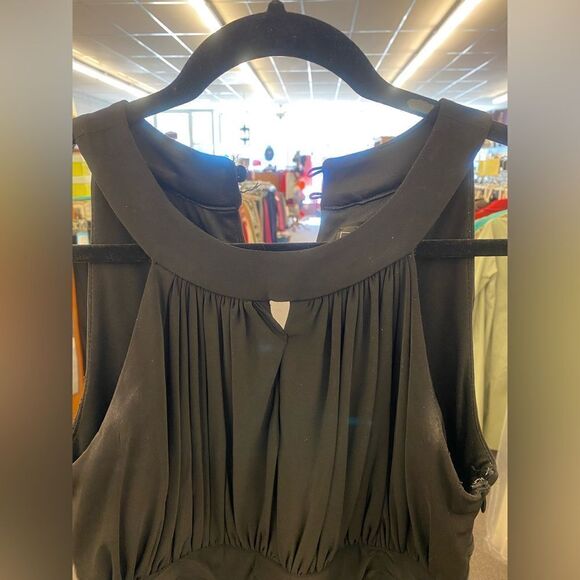 Nightway Ladies 6 Black Halter Top Long Evening Gown - Picture 2 of 6